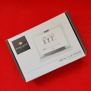 Michael Graves CHROME & GLASS Metal Clip 4X6 Vertical OR Horizontal Frame. NEW
